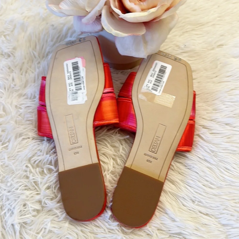 NEW DELTAN Ariel Red Woven satin plaid sandals slides women size 6.5